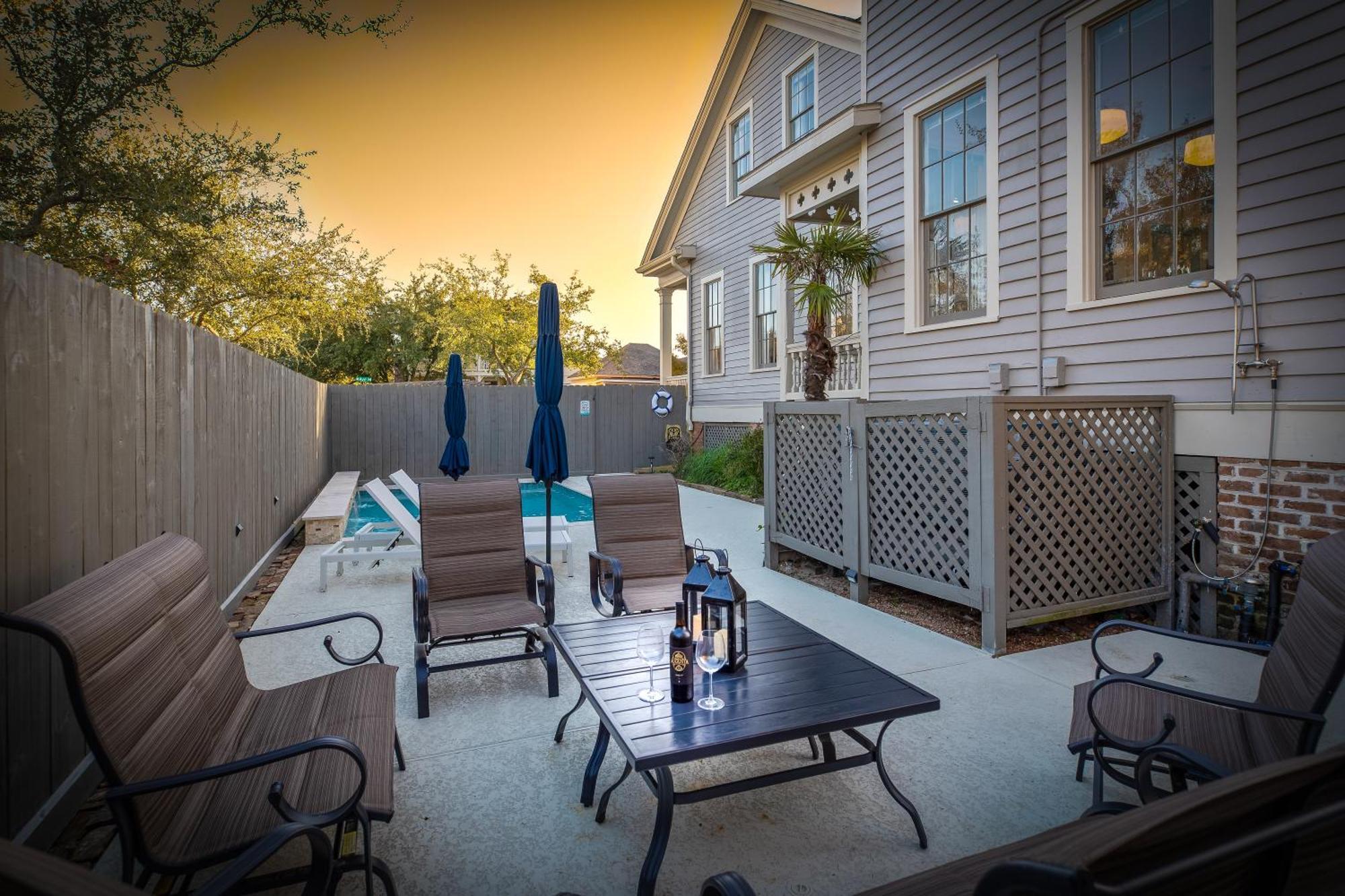 Vila Historic 1871 Coastal Breeze With Heated Pool - Restoring Galveston Exteriér fotografie